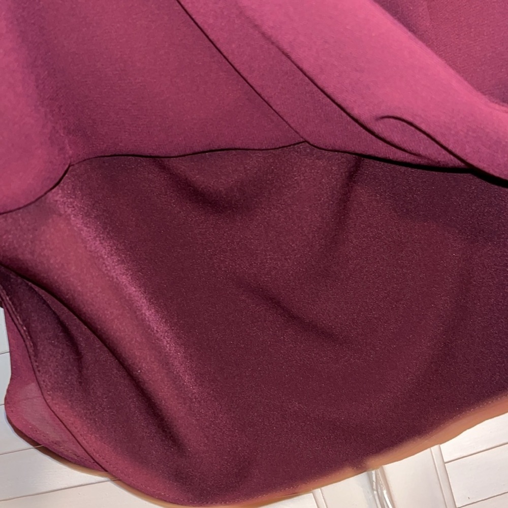 White House Black Market‎ wine maroon long sleeve ruffle top women’s size S - Picture 7 of 12
